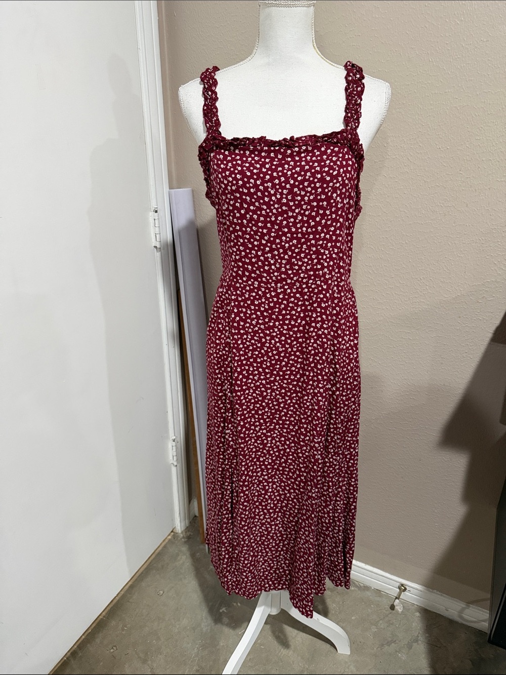 miami Burgundy Ditsy Floral Midi Dress